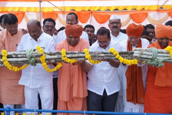 Saint of Panchganga Sugar Mill. Mahant inaugurated the event expressed the need for industries for the development of the area